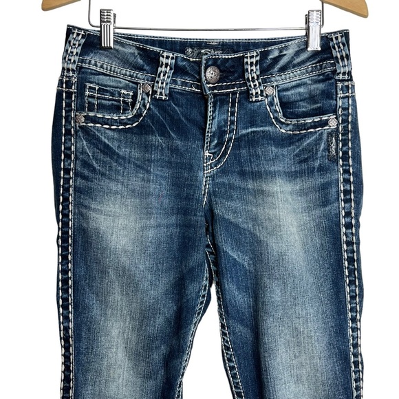 SILVER SUKI MID CAPRI FLUID DARK WASH DENIM JEANS SIZE 27 - Picture 2 of 10